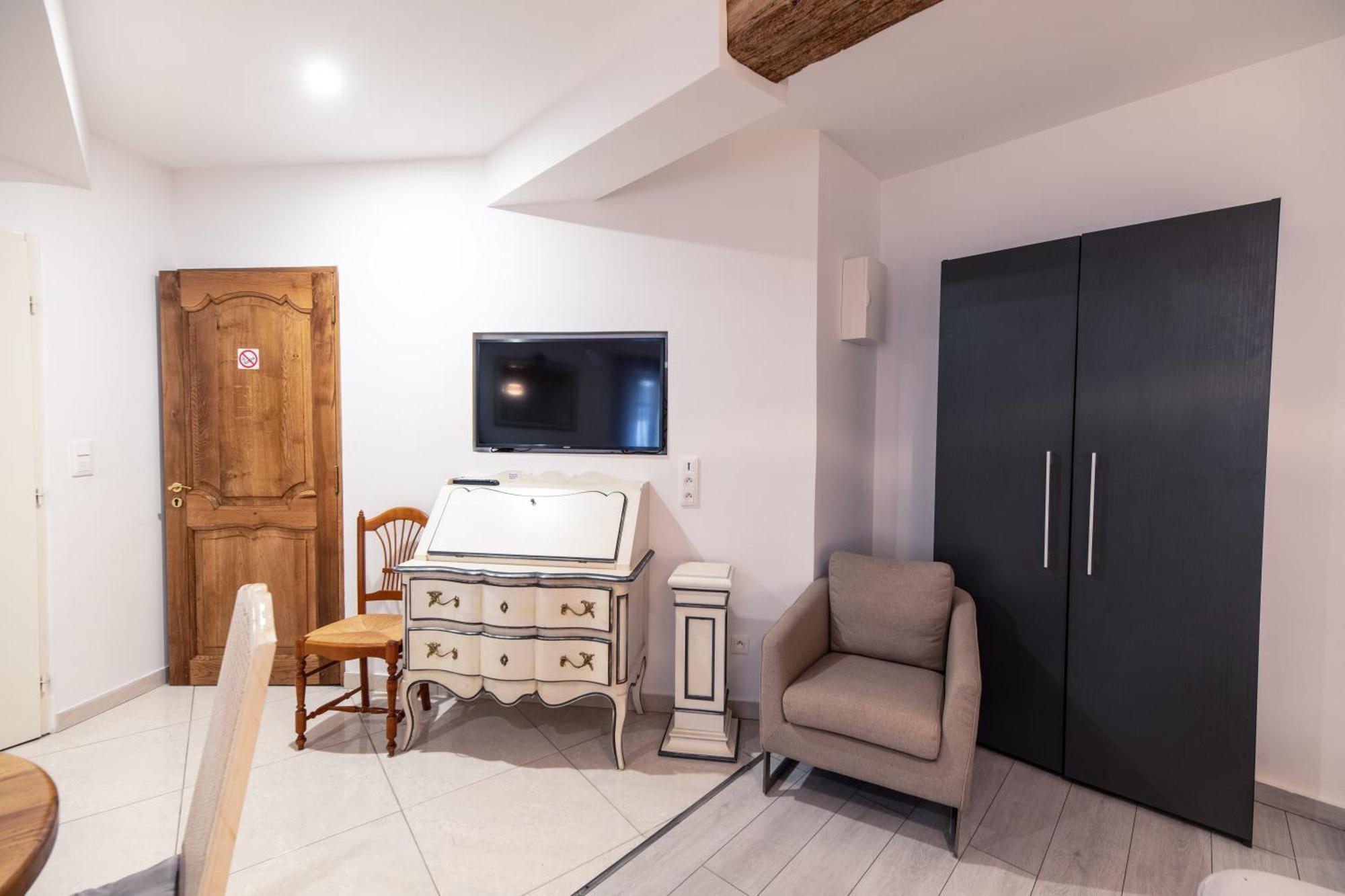 Chambre Familiale Du Couvent Narbonne Exterior photo